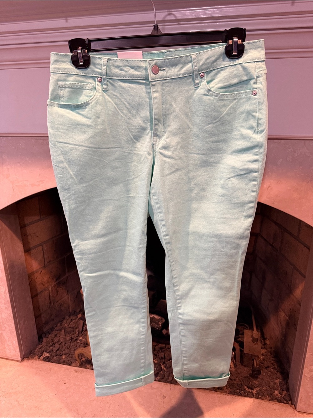 crown & ivy Mint Green Cropped Ankle Jeans